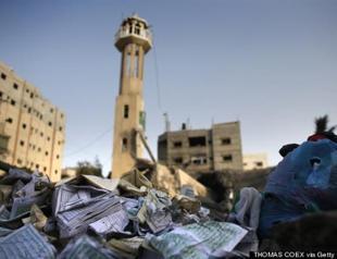 Israel strikes Gaza mosque as death toll tops 135