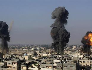 Israel holds off on escalating Gaza barrage; West wants truce