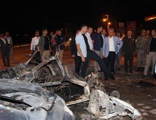 AKP mayor of town bordering Syria escapes from car bomb attack after PM Erdoğan rally