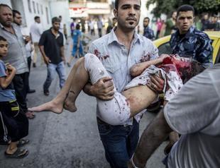 Rocket halts flights to Israel as death toll climbs over 600 in Gaza