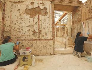Centuries-old Ephesus paintings restored with latest technology