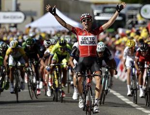 Gallopin continues French feel-good factor at Tour