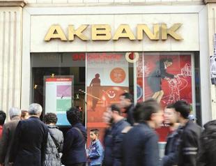 Turkish lenders still under pressure despite slight recovery