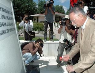 Parliament’s word important on Kurdish issue, Öcalan’s freedom: İhsanoğlu