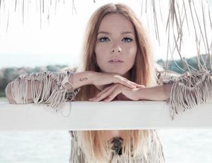 Turkish Popstar denied entry into Greece for having Turkish Cyprus visa