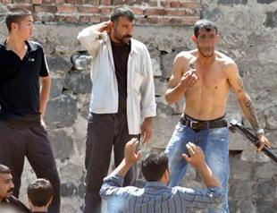 VIDEO: Shotgun wielding convict nicked by Turkish commandos