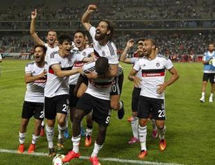 Demba Ba hat-trick fires Beşiktaş past Feyenoord