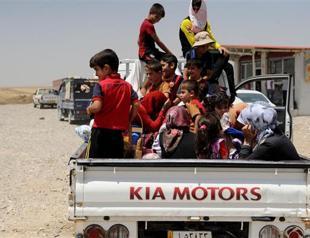 Thousands of Iraqis fleeing from jihadist violence seeking refuge in Turkey