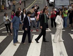 Beatles’ Abbey Road crossing could get traffic warden