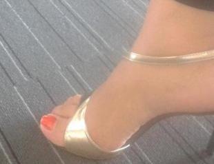 PROTEST: Turkey’s laughing women now hurling shoes online