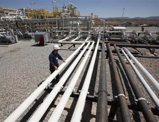 Iraqi Kurds slam Baghdad legal action over oil shipment