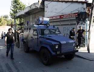 Istanbul police detain 38 in dawn raid in tense Okmeydanı neighborhood