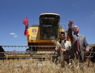 The president is not a political leader: İhsanoğlu