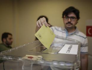 Turkish voters fail to show up at ballot boxes abroad