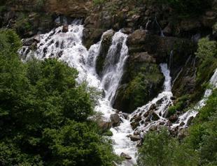 Hydroelectric plant project to wipe out two waterfalls in Black Sea province