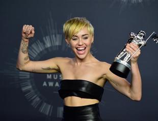 Miley Cyrus wins top prize at MTV Video Music Awards