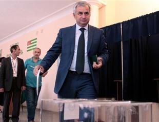 Opposition leader wins Abkhazia presidential poll