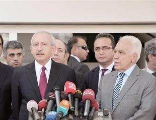 Turkish government responsible for removal of flag: Opposition