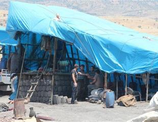 Landslide in illegal coal mine kills three in southeastern Turkey