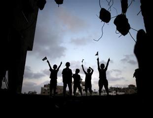 Israel, Palestinians renew truce but see risk of more Gaza violence