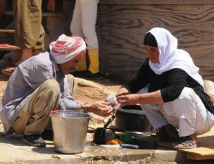 Yazidis start to settle in camp built by Turkey’s disaster agency