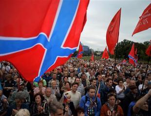 Russia hopes talks on east Ukraine status to start quickly: Lavrov