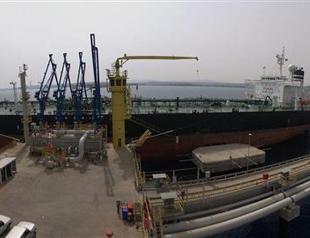 Third cargo of Kurdish oil ‘set to leave’ amid Iraqi crisis