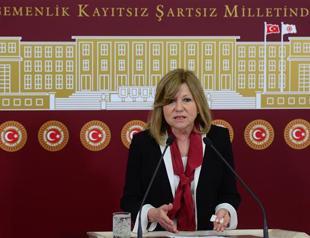 CHP blows hot and cold on İhsanoğlu move as AKP heralds end of opposition