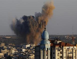 Hamas says three senior commanders killed in Gaza