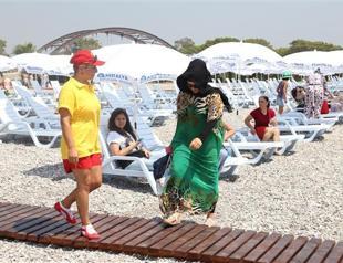 Halkevi to protest Antalya women’s only beach as example of ‘gender apartheid’