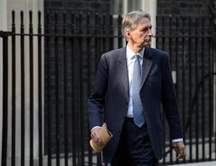 Britain says will not work with Assad to combat IS