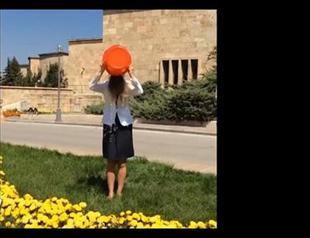 Turkish deputy challenges Chancellor Merkel with ice bucket