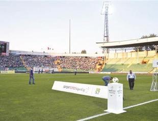 New season kicks off to empty seats due to bans, e-ticketing