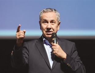 Turkish PM Davutoğlu mandates Arınç over Kurdish peace bid