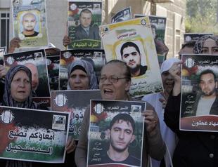 Palestinians halt 62-day hunger strike after deal
