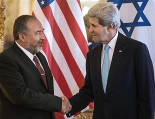 Israel offers to help Arab nations over Iraq crisis