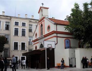 US adopts bill on Christian properties in Turkey