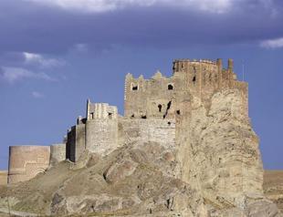 Centuries-old cistern contributes to excavation