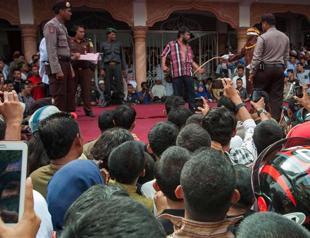 Indonesian Aceh proposes 100 lashes for gay sex
