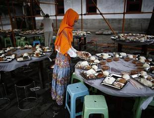 China restricts Ramadan fasting in Xinjiang