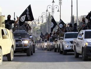 Fears of extremism rise in Muslim nations: Poll