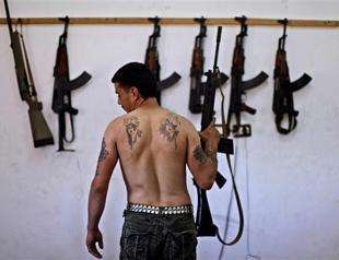 Syria rebels will lay down arms if no aid to fight IS