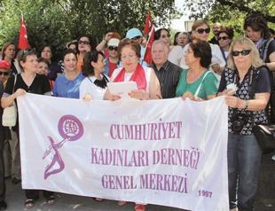 More infighting looming ahead for CHP over İhsanoğlu’s nomination