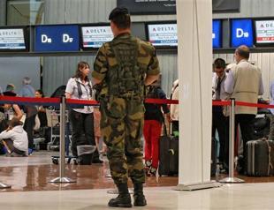 Europes busiest airports boost screening over US fears