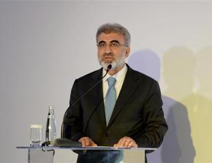 Turkish minister denies buying smuggled oil from ISIL, slams Western reports