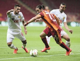 Galatasaray hosts Anderlecht in Champions League opener