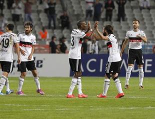 Turkish opposition leader to attend Beşiktaş match to support çArşı