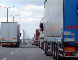 Turkish foreign trade gap grows above projections