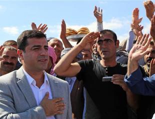 Demirtaş asks government to aid Kurds in fight against ISIL