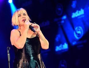 Turkish pop diva targeted by media over criticism of headscarves in schools